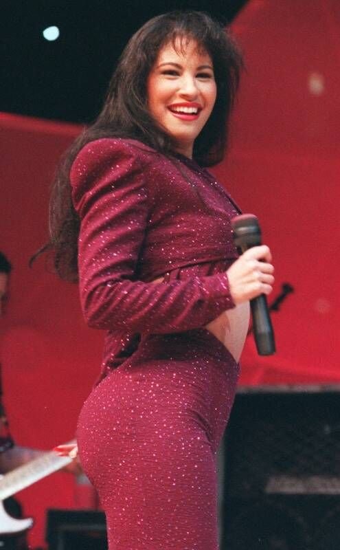 which Selena Quintanilla character are you uquiz