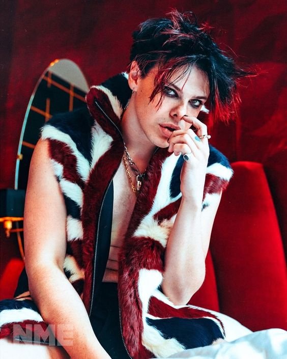 The Ultimate YUNGBLUD Quiz | 30 Questions